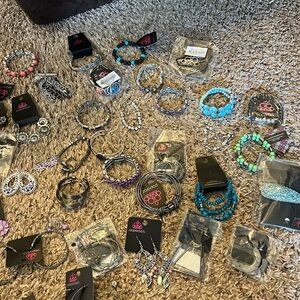 PAPARAZZI JEWELRY- Approximate value when purchased $200.